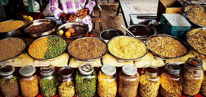 Eat Sustainably While Travelling