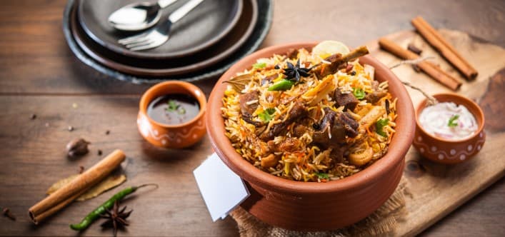 Hot 'n Cool Colonelganj - Colonel Ganj