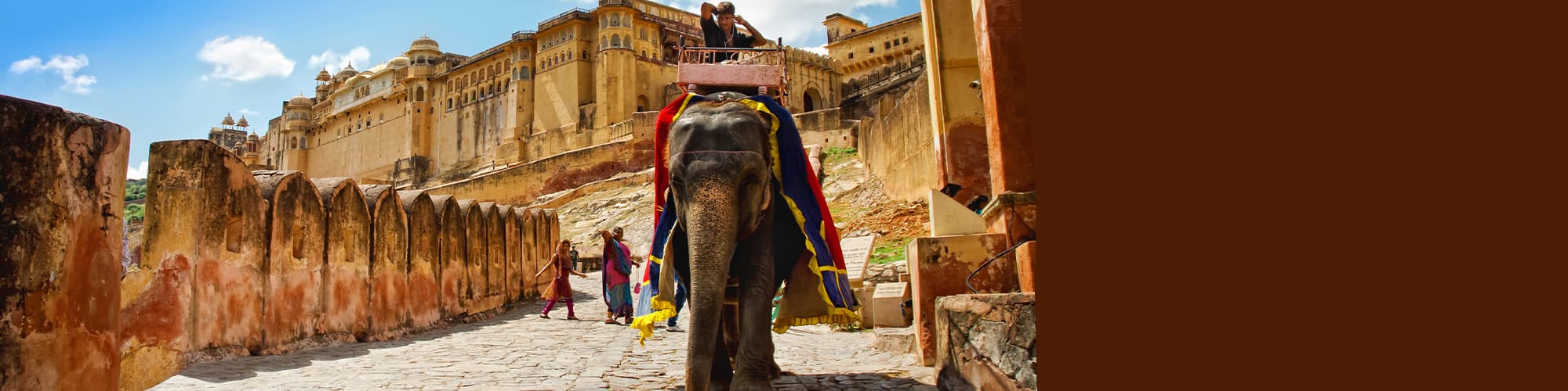 best-10-heritage-hotels-in-jaipur-for-royal-stay